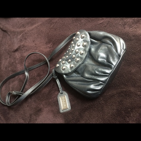 Badgley Mischka Crossbody Bag - Picture 7 of 16